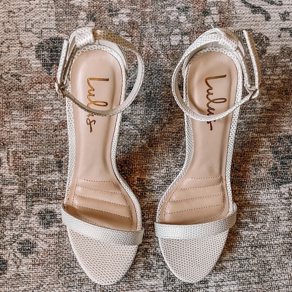 Lulus Shoes - White scalloped Lulus strappy heels loveliness